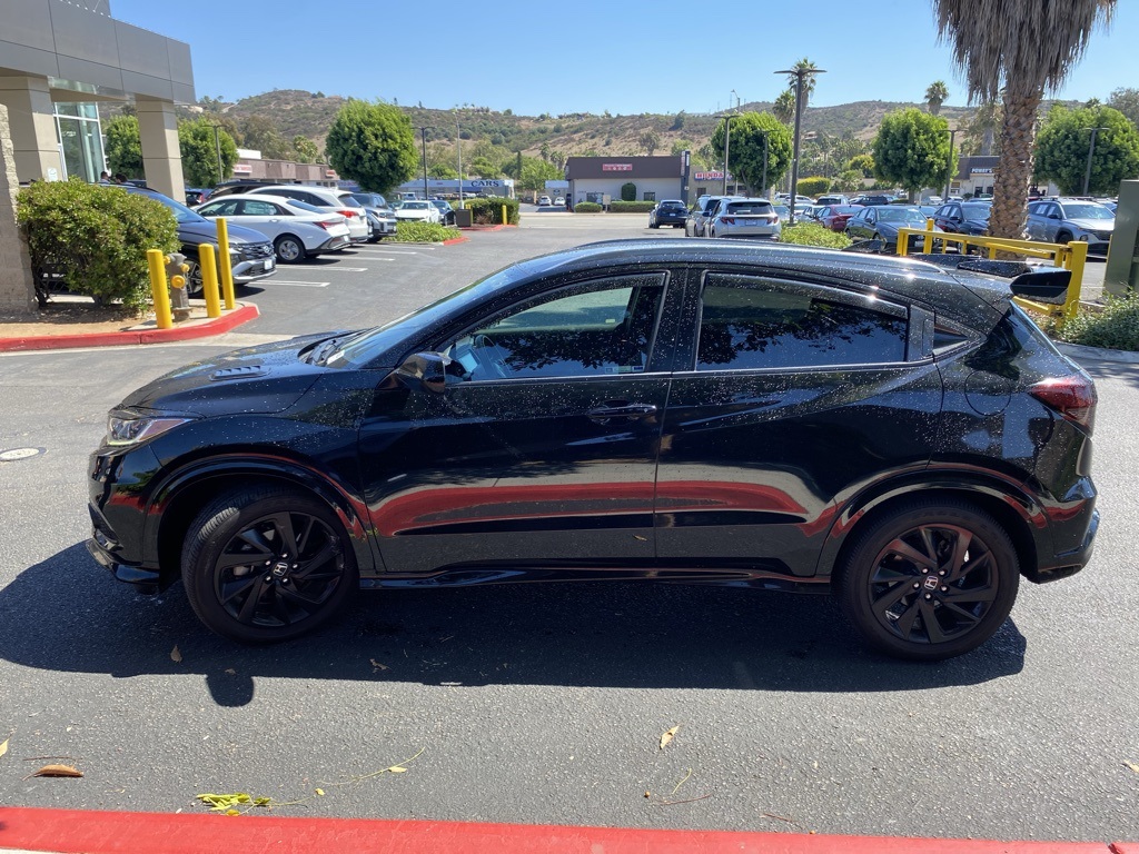 2021 Honda HR-V Sport photo 3