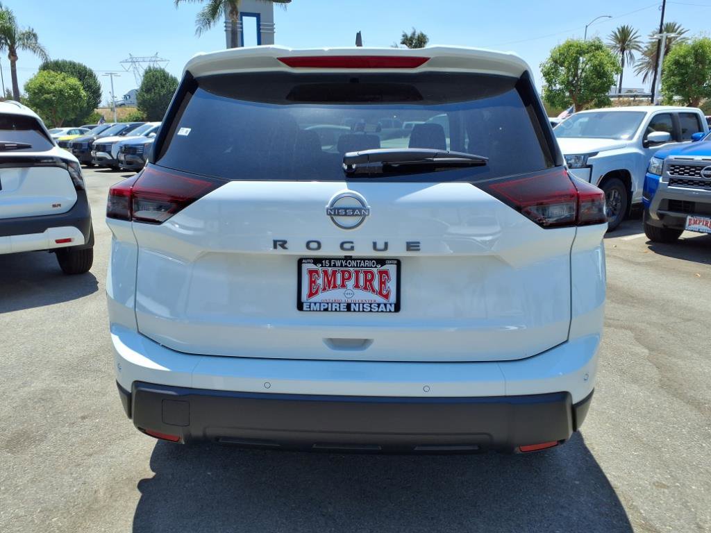2025 Nissan Rogue S photo 4
