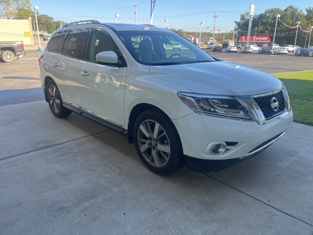 2015 Nissan Pathfinder Platinum photo 4