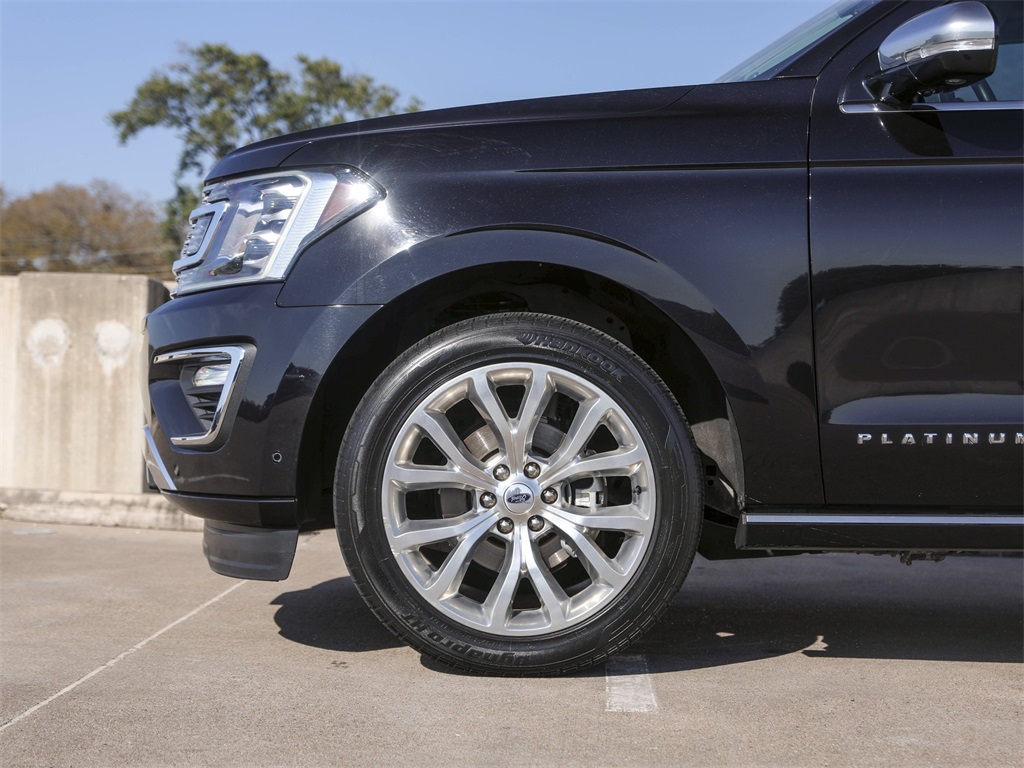 2019 Ford Expedition Platinum photo 3