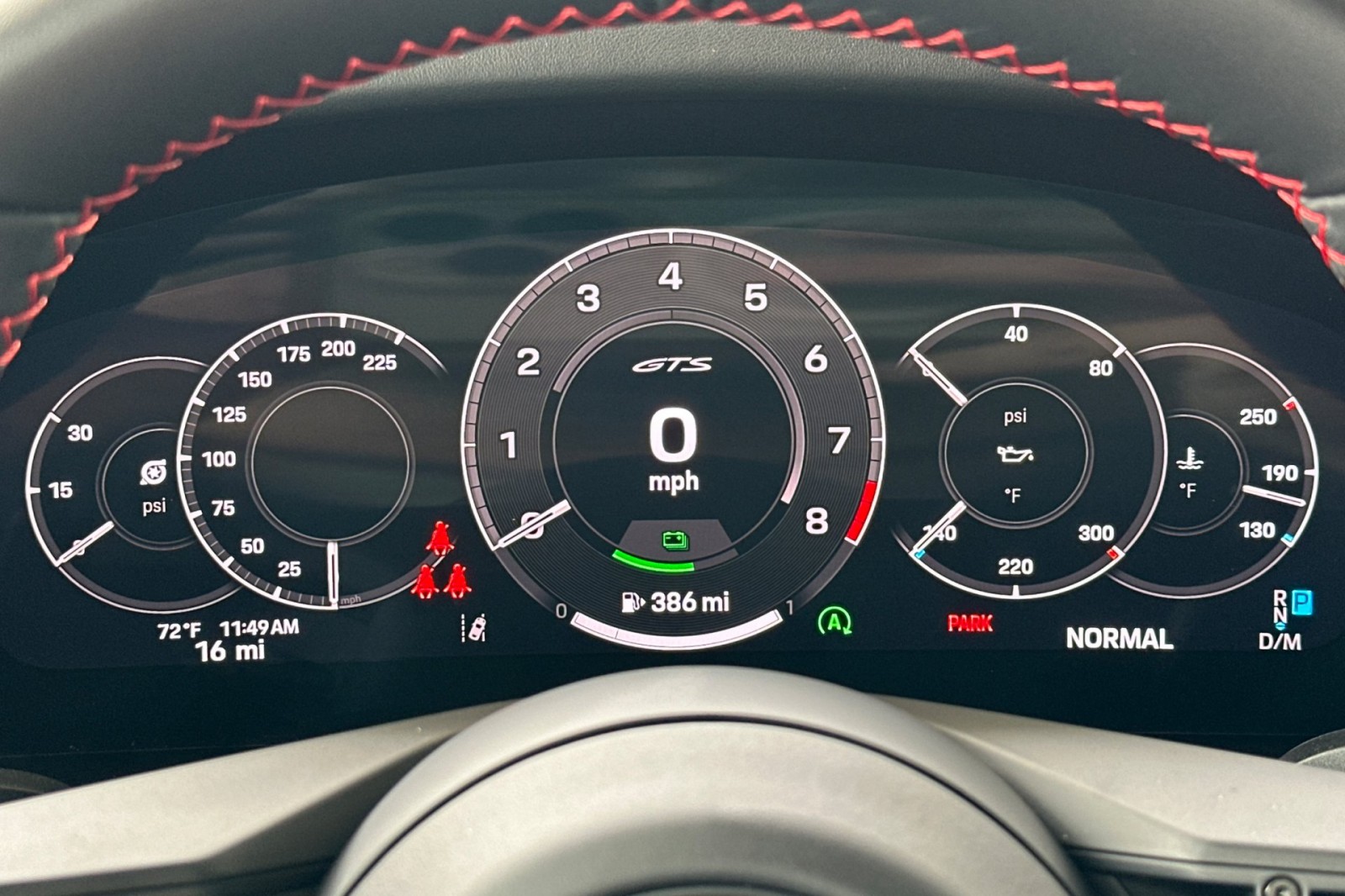 2026 Porsche 911 GTS photo 26