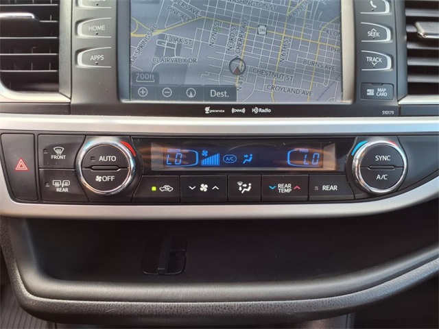 2018 Toyota Highlander XLE photo 17
