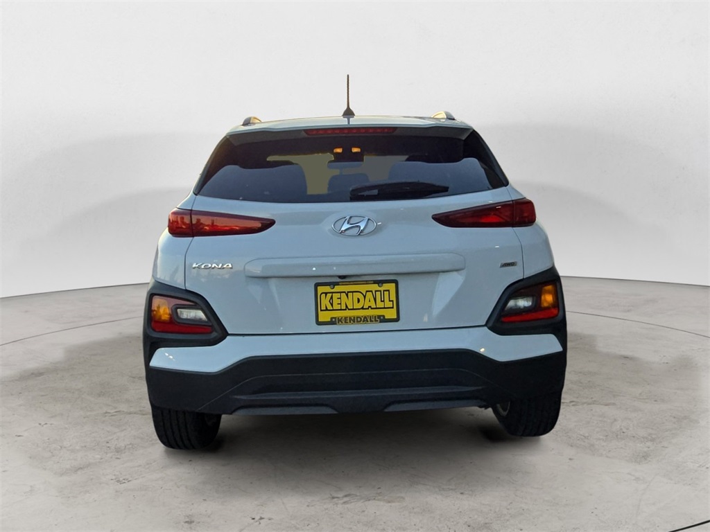 2020 Hyundai Kona SEL photo 4