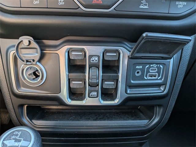 2021 Jeep Gladiator Sport photo 20