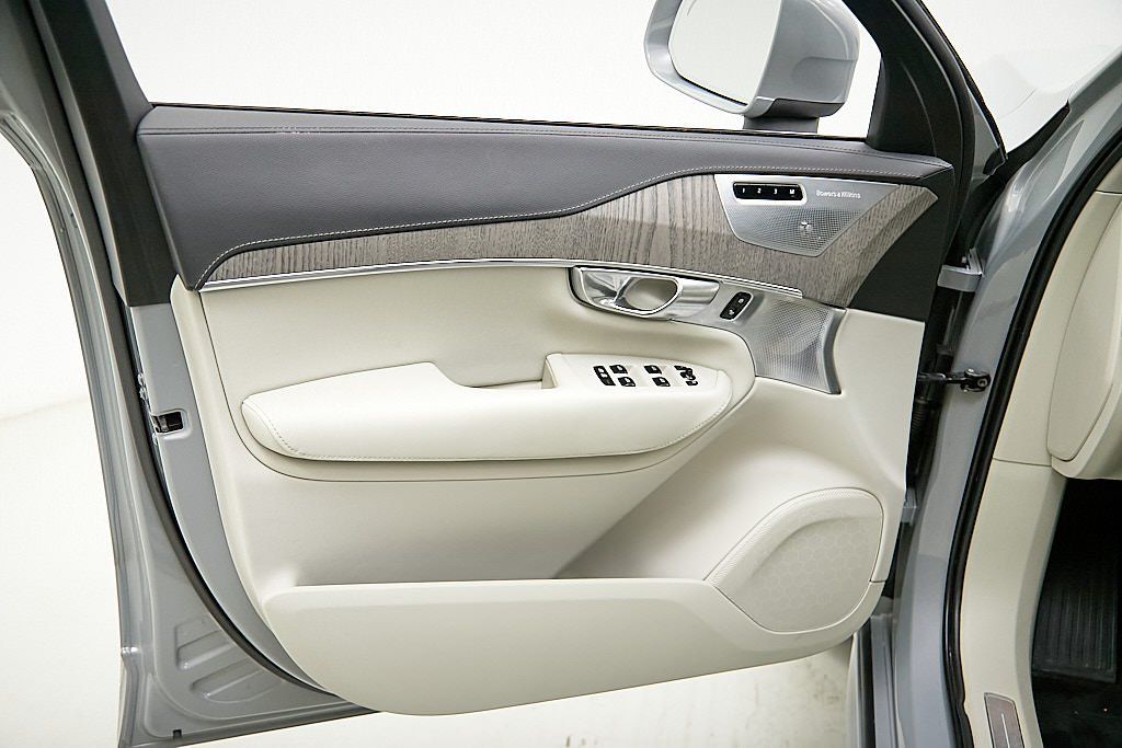 2024 VOLVO XC90 - Image 9