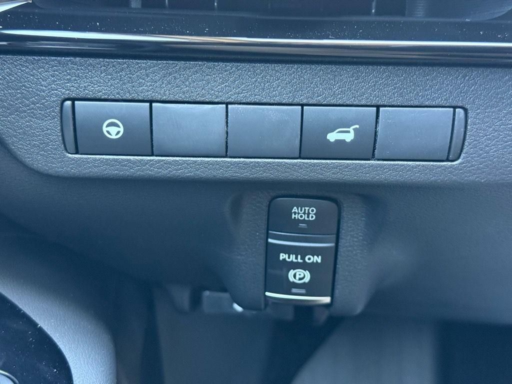 2025 Nissan Murano SV photo 16