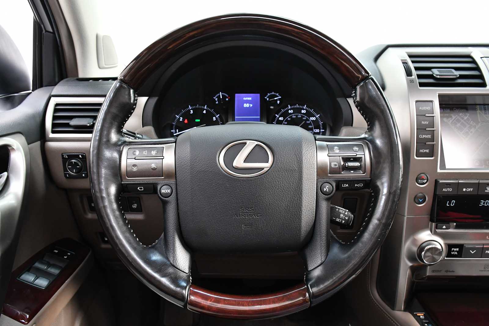 2018 Lexus GX 460 Luxury photo 14