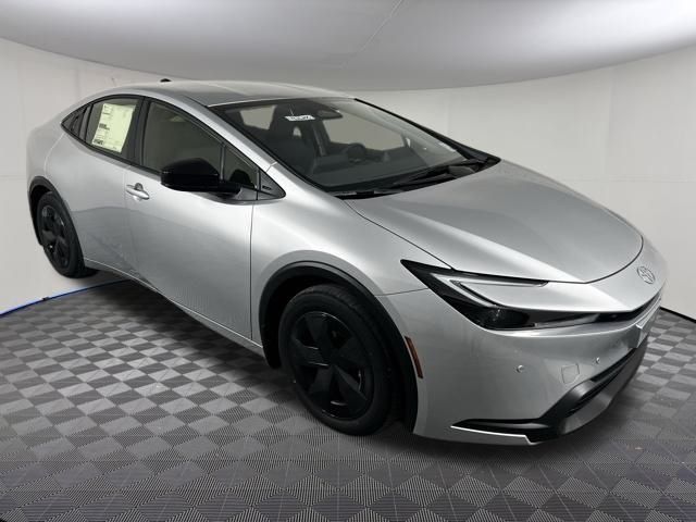 2026 Toyota Prius LE's photo