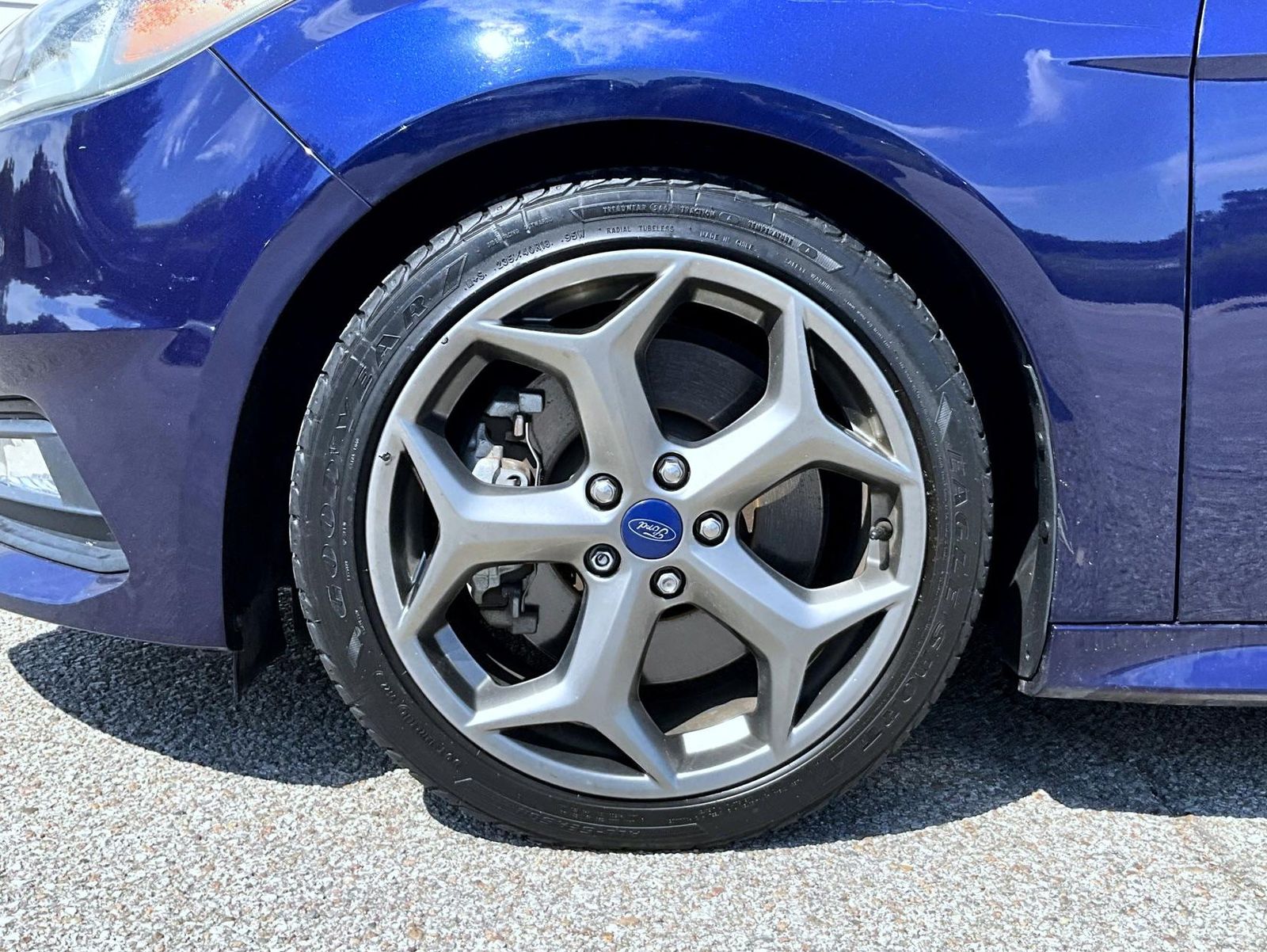 2017 Ford Focus ST photo 21