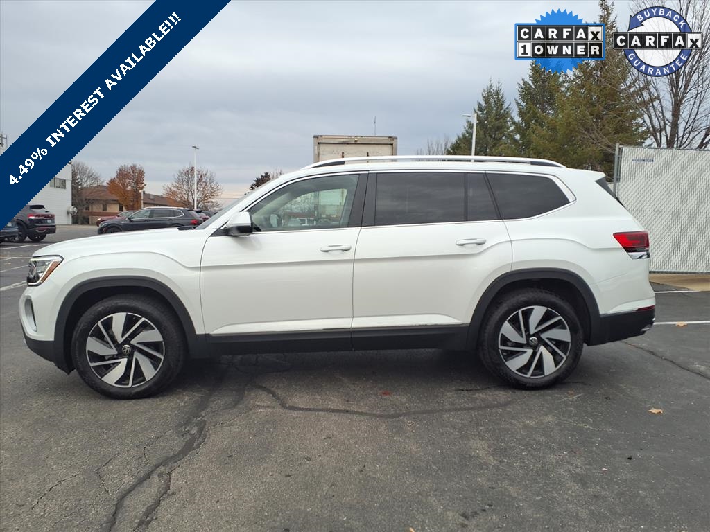 2025 Volkswagen Atlas SEL photo 3