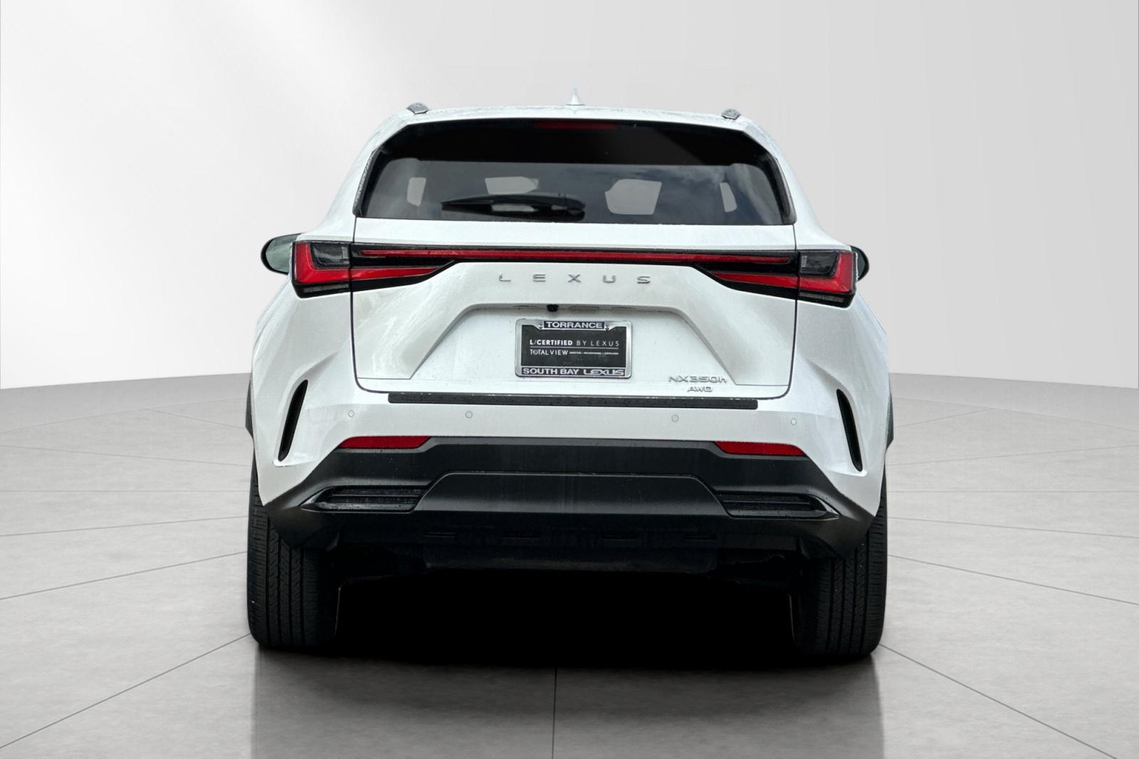 2023 Lexus NX 350h Premium photo 3