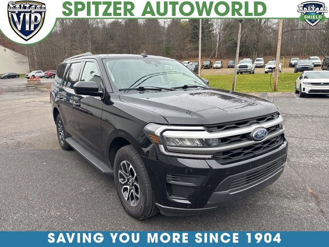 2024 Ford Expedition XLT's photo