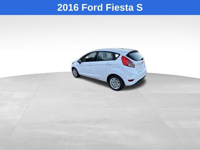 2016 Ford Fiesta S photo 11