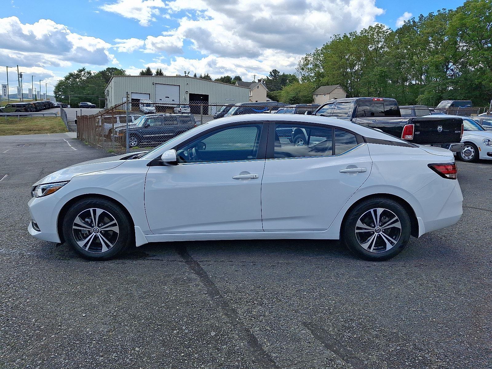 2023 Nissan Sentra SV photo 3