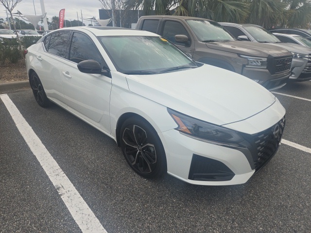 2025 Nissan Altima SR