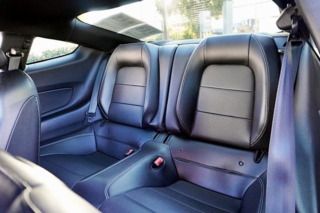 Used 2020 White Ford GT Premium image 17