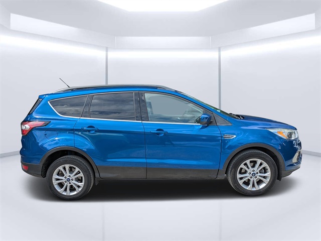 2018 Ford Escape SE photo 2
