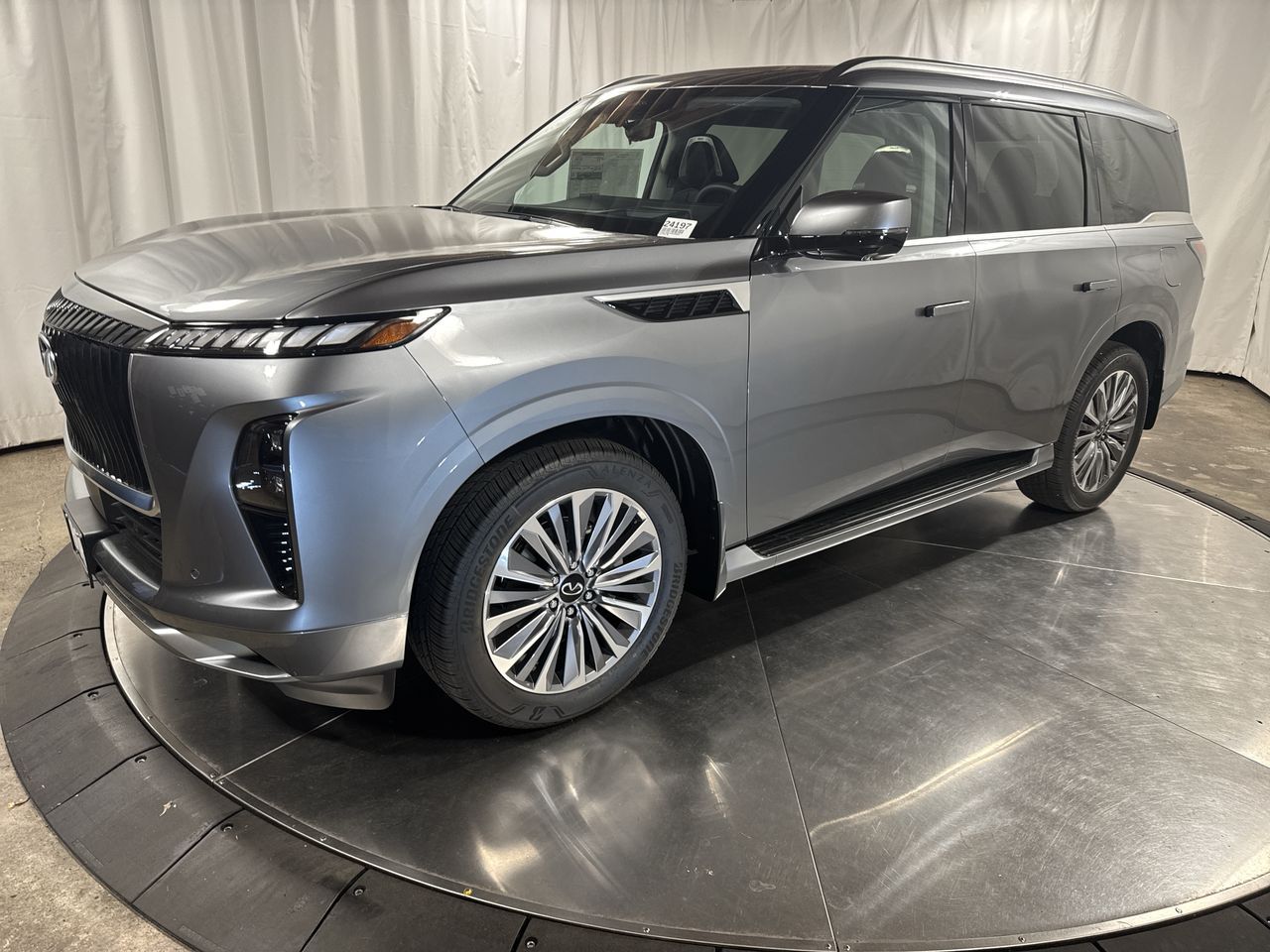 2025 INFINITI QX80 Sensory 4WD's photo