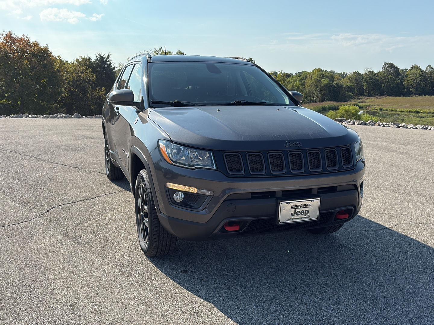 2019 Jeep Compass Trailhawk photo 2