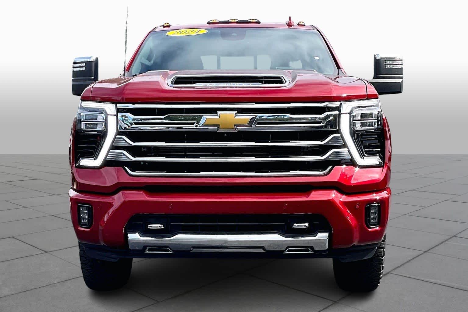 2024 Chevrolet Silverado 2500HD High Country photo 3