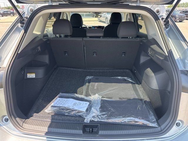 2025 Volkswagen Tiguan S photo 12