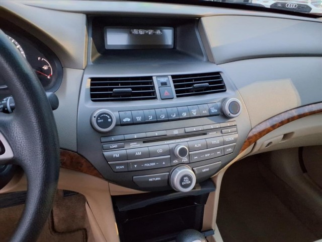 2010 Honda Accord EX photo 4