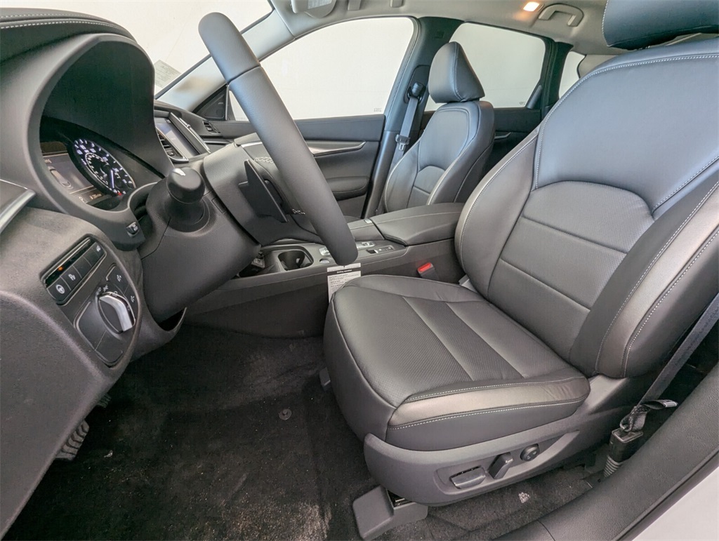 2025 Infiniti QX50 Luxe AWD photo 4