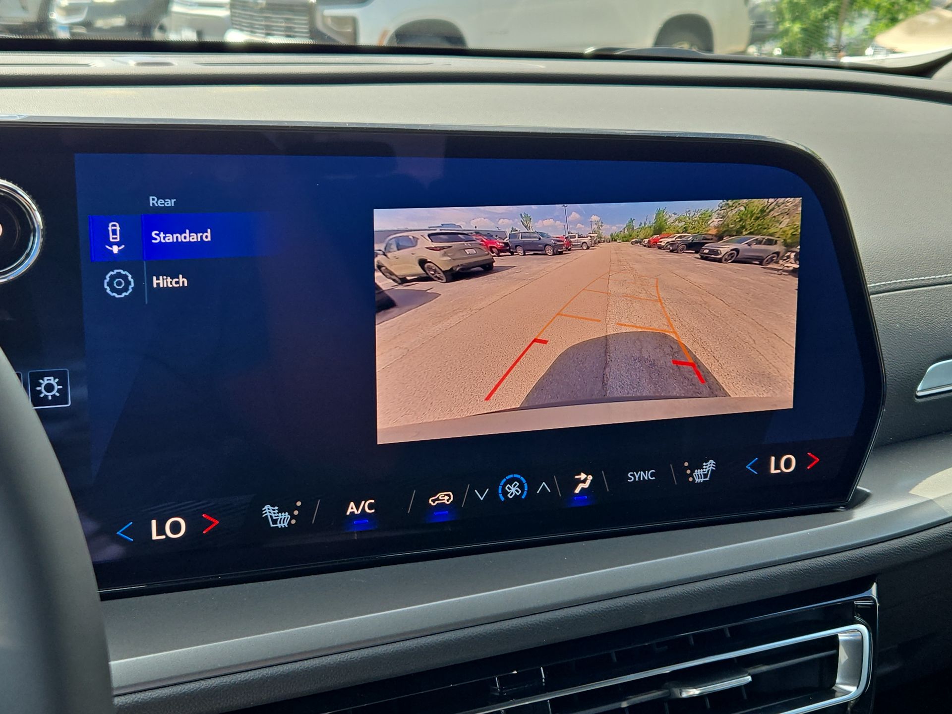 2025 Chevrolet Traverse photo 20