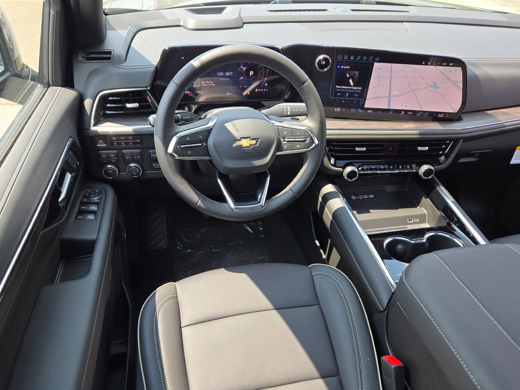 2025 Chevrolet Suburban Premier photo 23