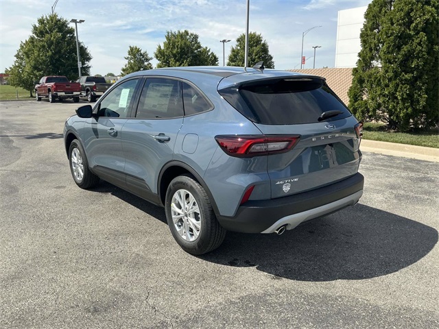 2025 Ford Escape Active photo 2