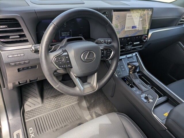 2024 Lexus GX 550 photo 8