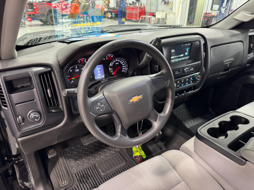 2019 Chevrolet Silverado 1500 Custom photo 4