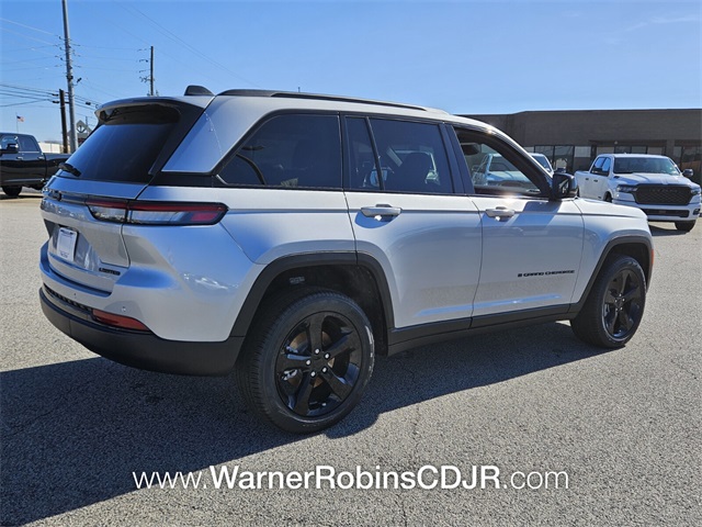 2025 Jeep Grand Cherokee Limited photo 13