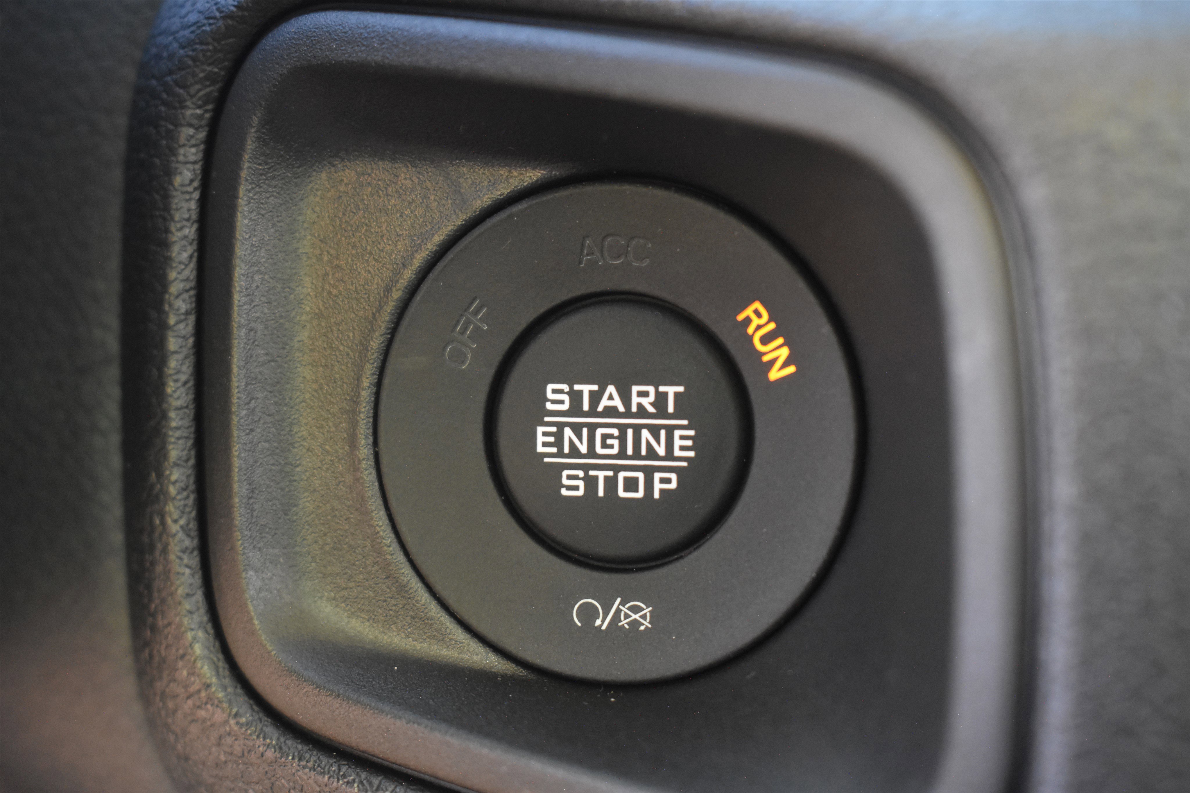 2025 Jeep Wrangler Sport photo 14