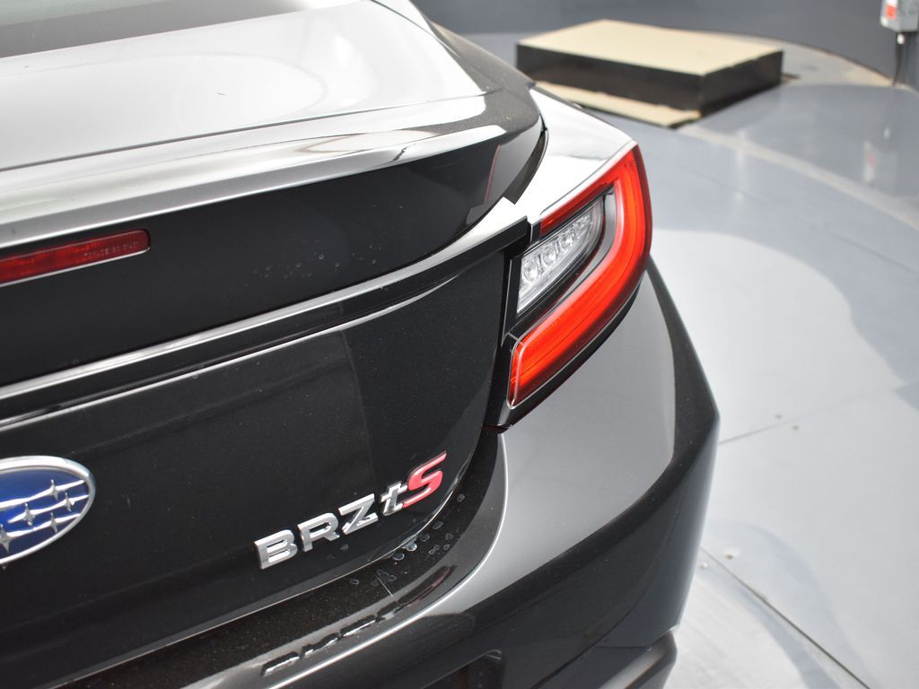 2025 Subaru BRZ tS photo 18