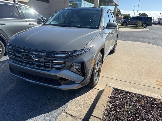 2025 Hyundai Tucson Limited photo 3