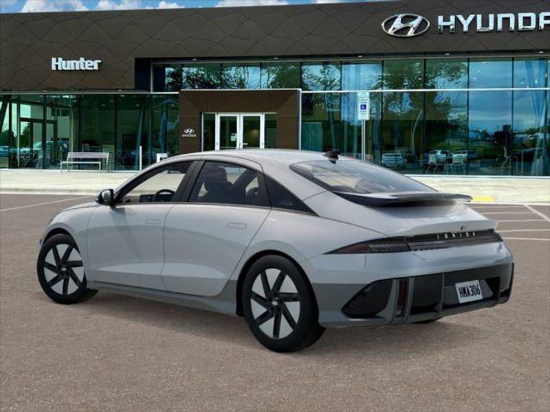 2025 Hyundai Ioniq 6 SE photo 2