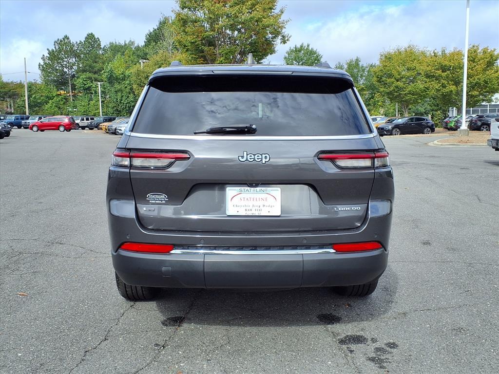 2022 Jeep Grand Cherokee Laredo photo 16