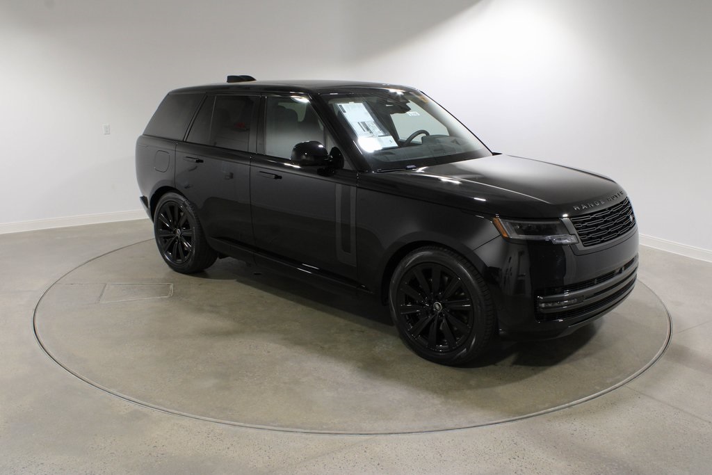 2025 Land Rover Range Rover SE photo 7