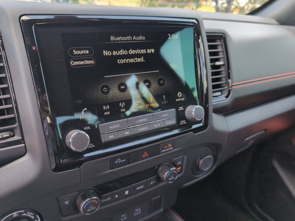 2024 Nissan Frontier PRO-4X photo 11