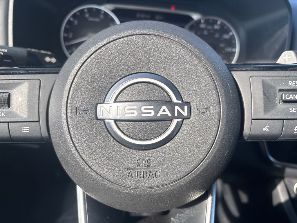 2023 Nissan Rogue SV photo 17
