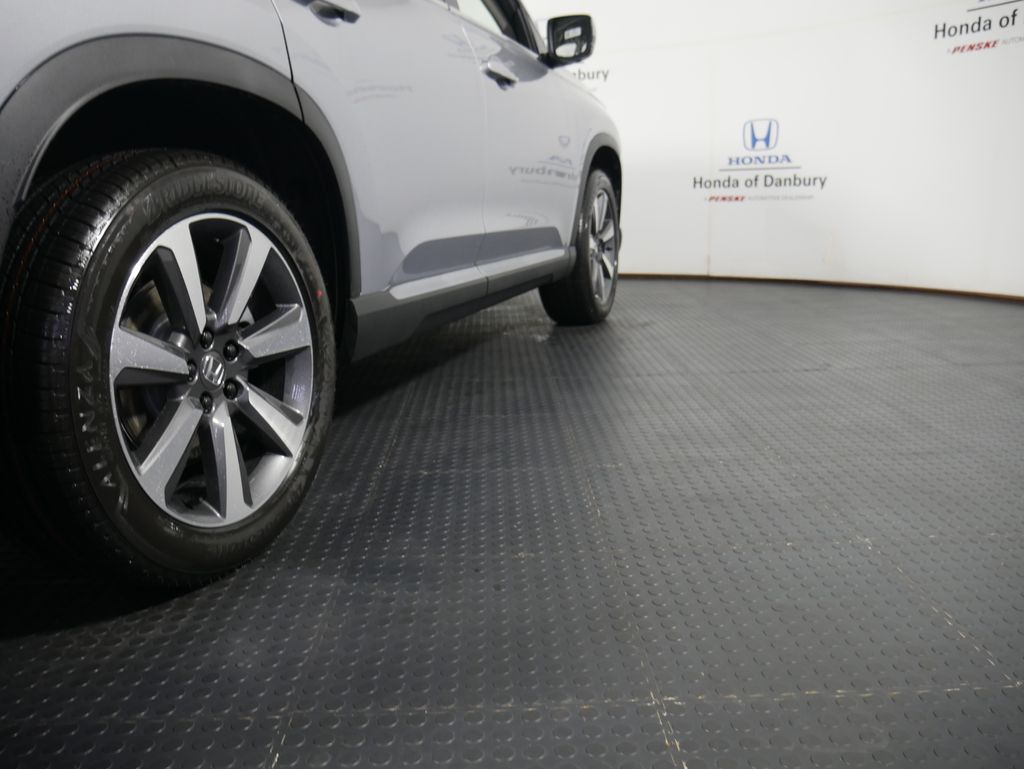 2025 Honda Pilot Elite photo 4