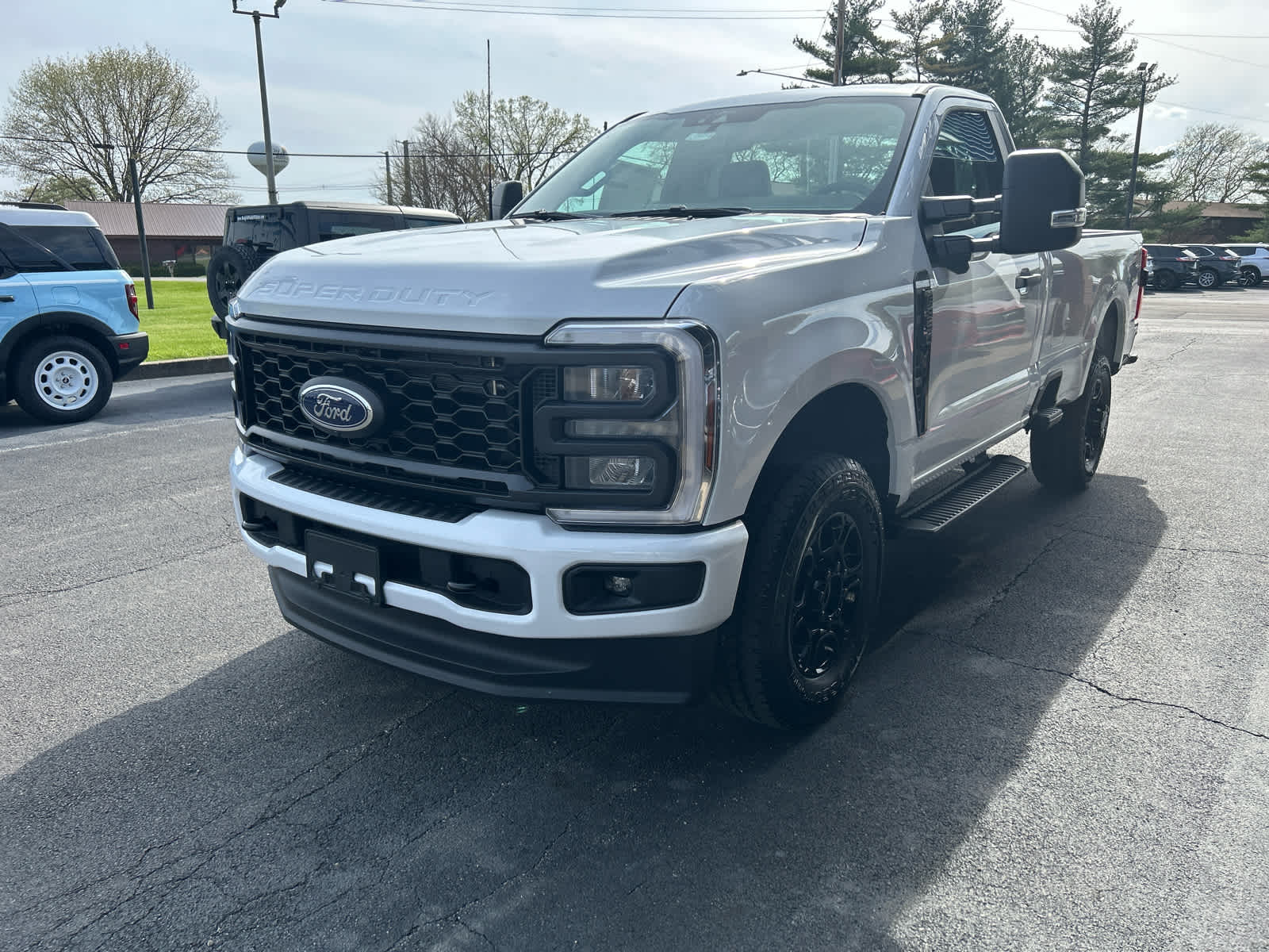 2025 Ford F-350 XL photo 4
