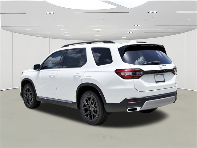 2025 Honda Pilot Touring photo 4
