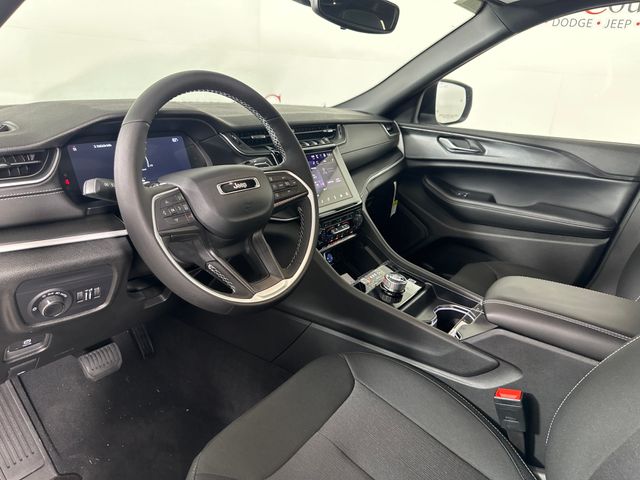 2025 Jeep Grand Cherokee Laredo X photo 22