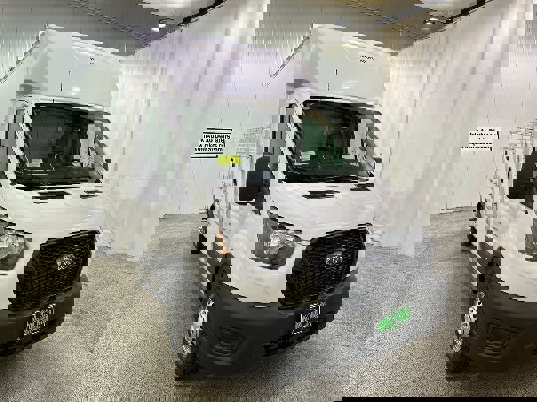 New 2024 OXFORD WHITE Ford 12