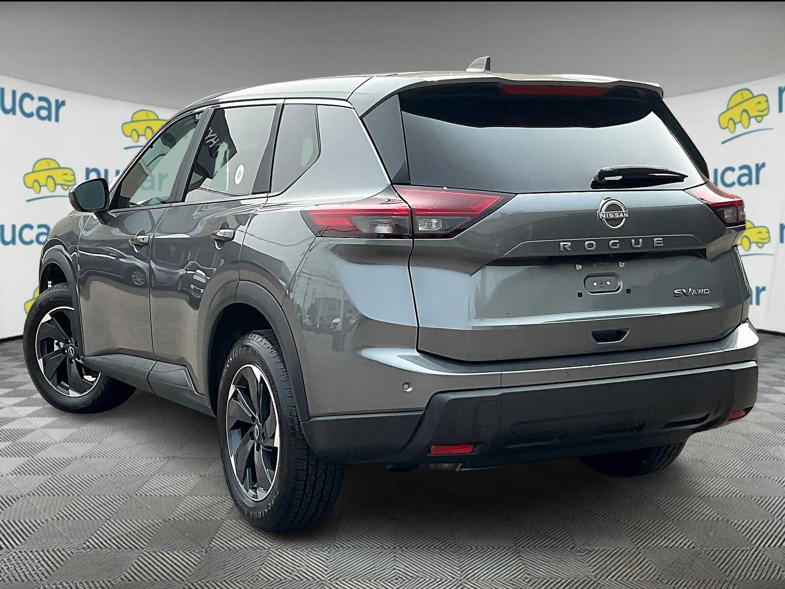 2024 Nissan Rogue SV photo 4