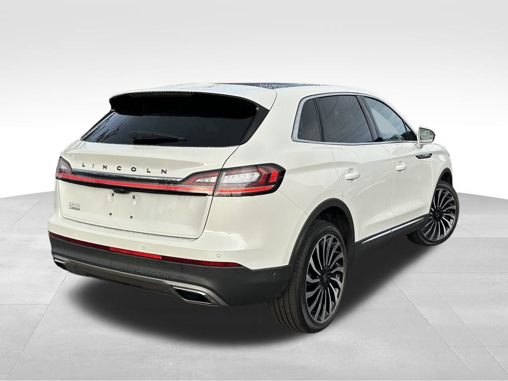 2022 Lincoln Nautilus Black Label photo 4