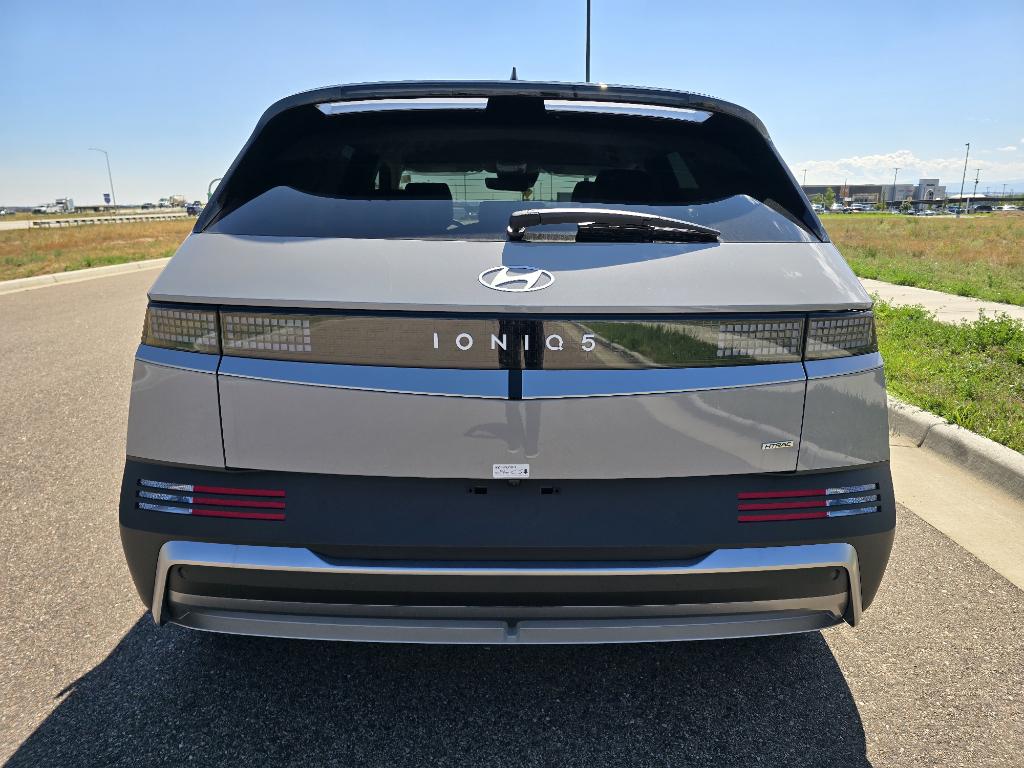 2025 Hyundai Ioniq 5 SEL photo 4