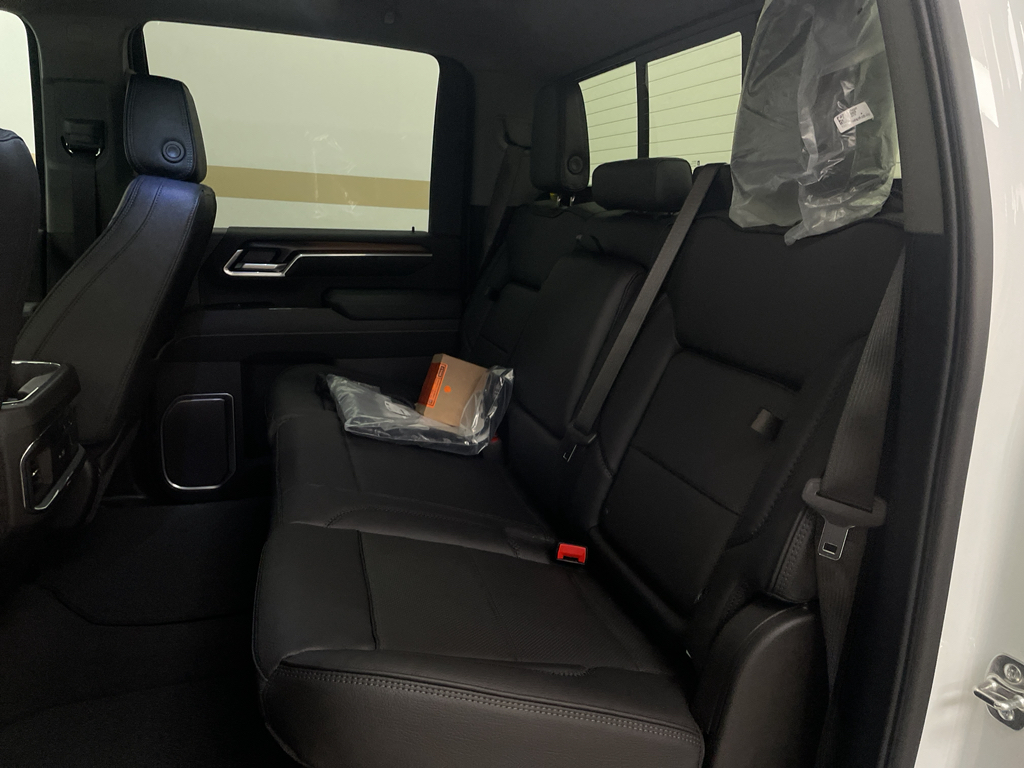 2026 Gmc Sierra 3500 Denali photo 9